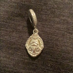 Snow White (Disney) pandora charm. Never worn
